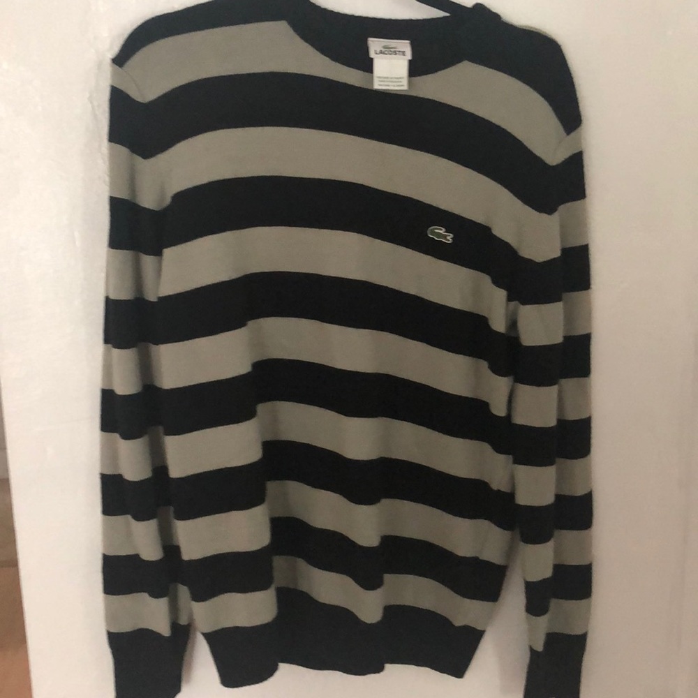 Lacoste men’s sweater! Classy.Worn only once!